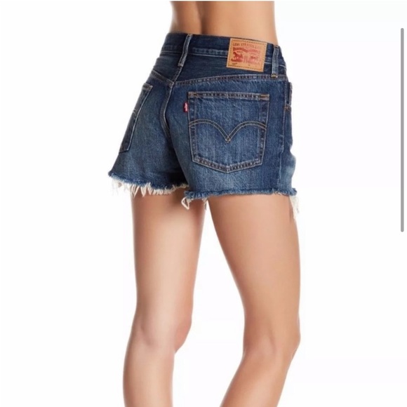 🍒 Levi's 501 Cherry Patch Button Fly Cut Off Denim Shorts 27 - Picture 7 of 8